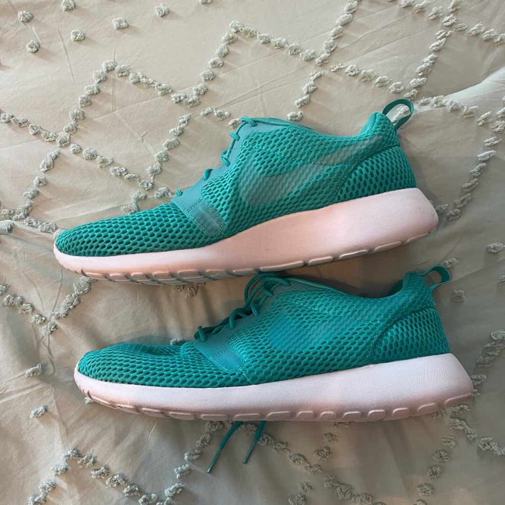 Nike Roshe Run Shoes!